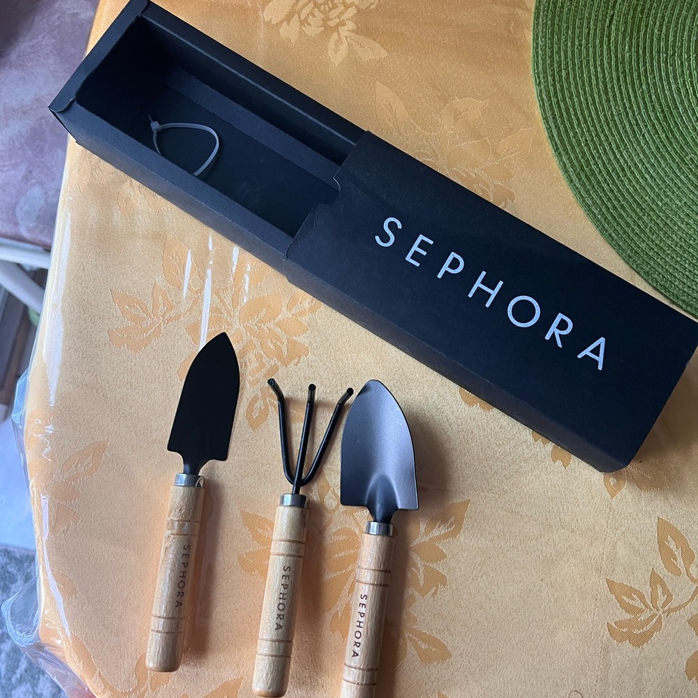Sephora Gardening Tools